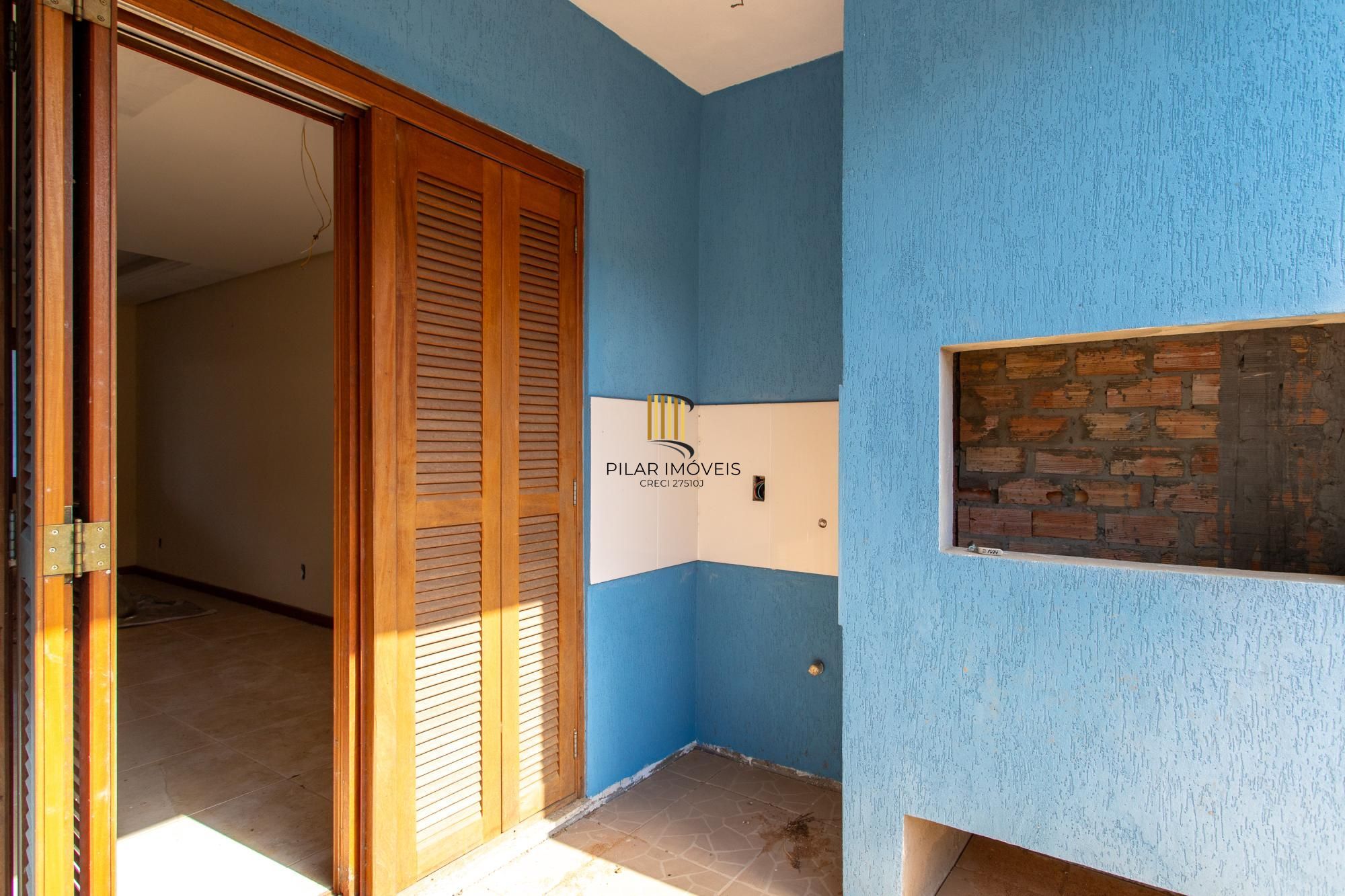 Casa para Venda - 115m², 3 dormitórios, sendo 1 suites, 2 vagas - Urubatã