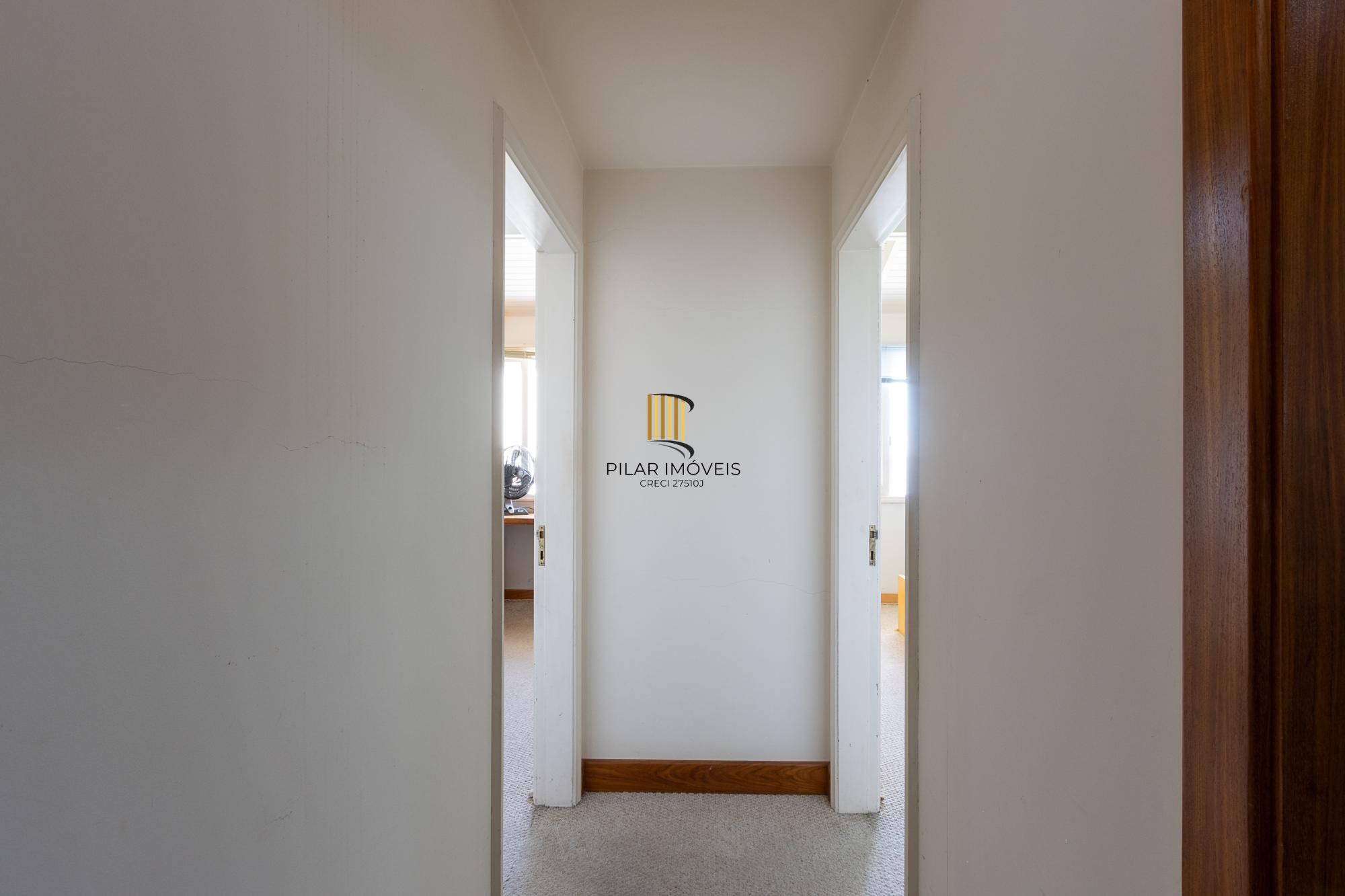 Residência em endereço nobre na Vila Assunção, com vista privilegiada para o Guaíba e clubes náuticos!