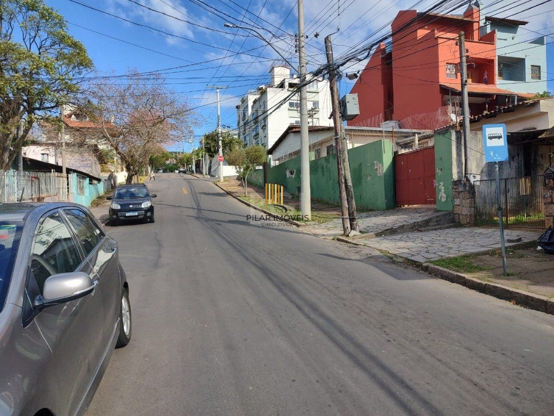 Casa para Venda - 700m², 2 dormitórios, Tristeza