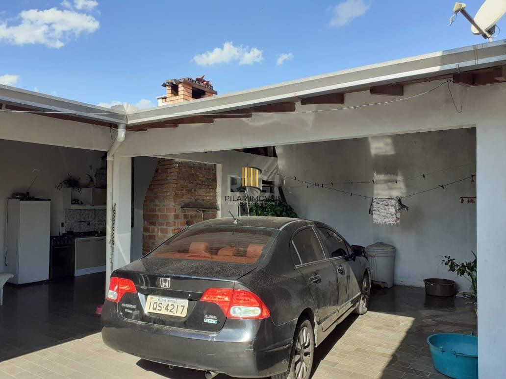Casa para Venda - 170m², 3 dormitórios, sendo 1 suites, 2 vagas - Feitoria