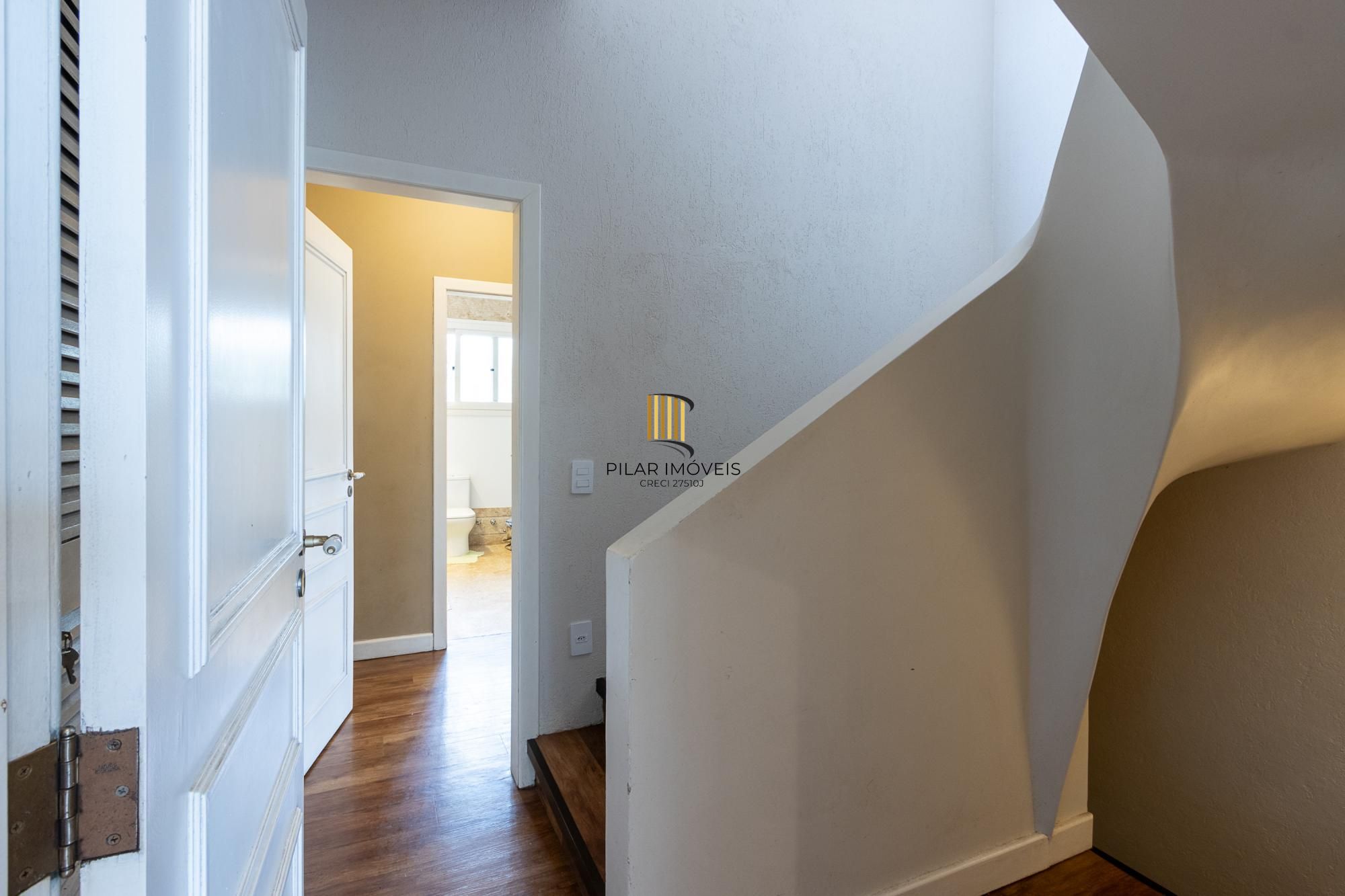 Casa 4 dormitórios no bairro Vila Conceição