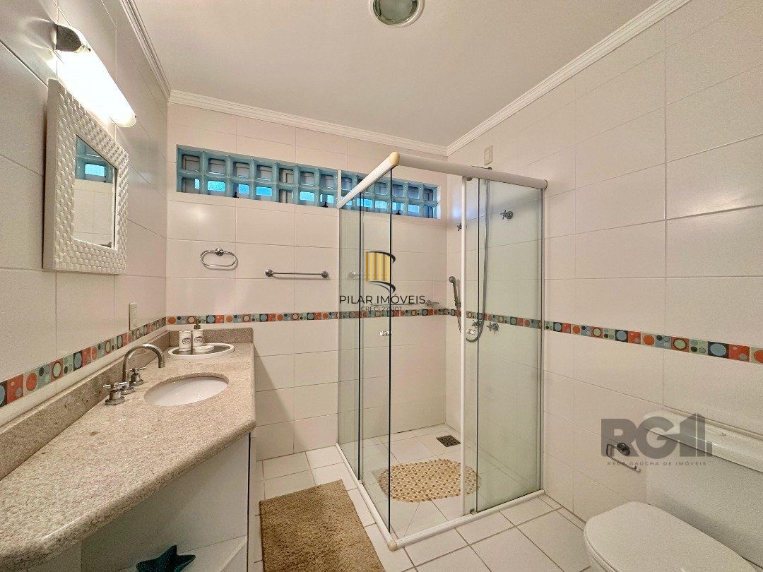 Casa 3 dormitórios no bairro Atlântida