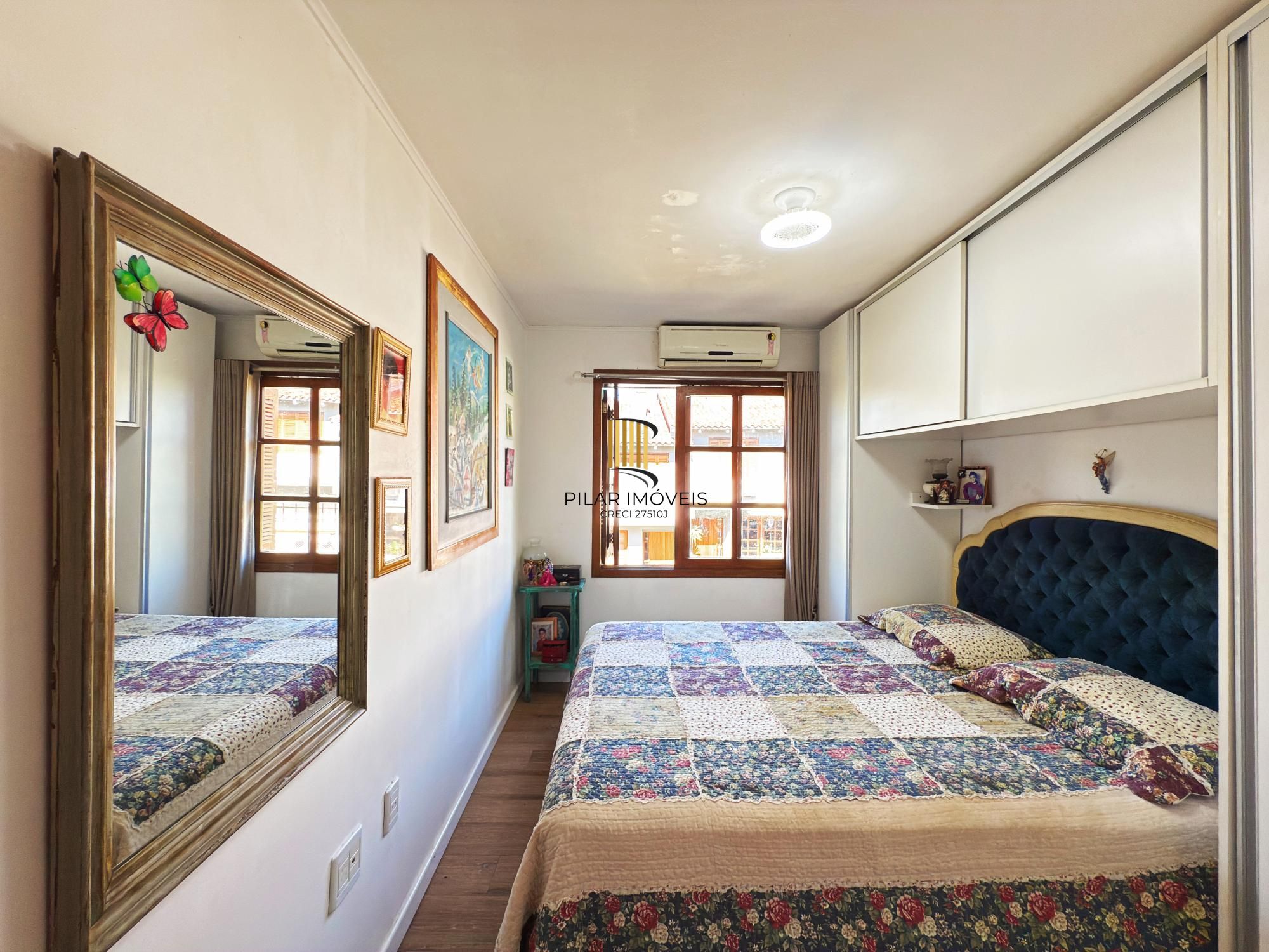 Casa em condomínio bairro Tristeza, com 185m² privativos.