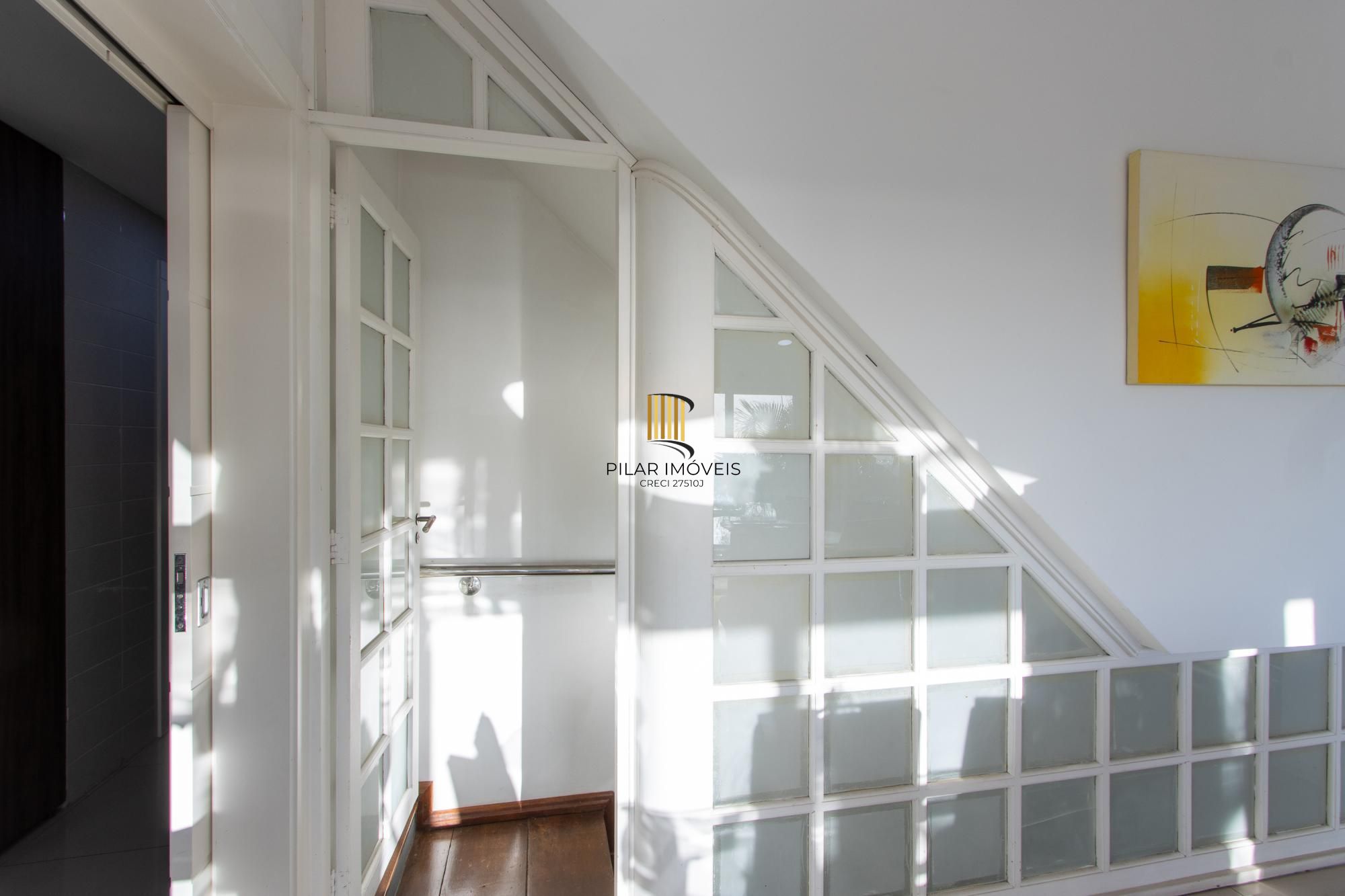Casa em Condomínio à Venda | 282m² | 3 Suítes | 2 Vagas | Bairro Nonoai - Porto Alegre