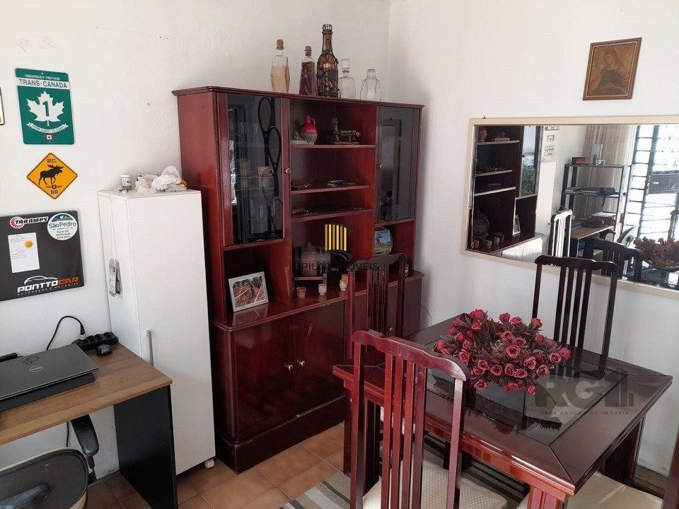 Casa 2 dormitórios no bairro Santana