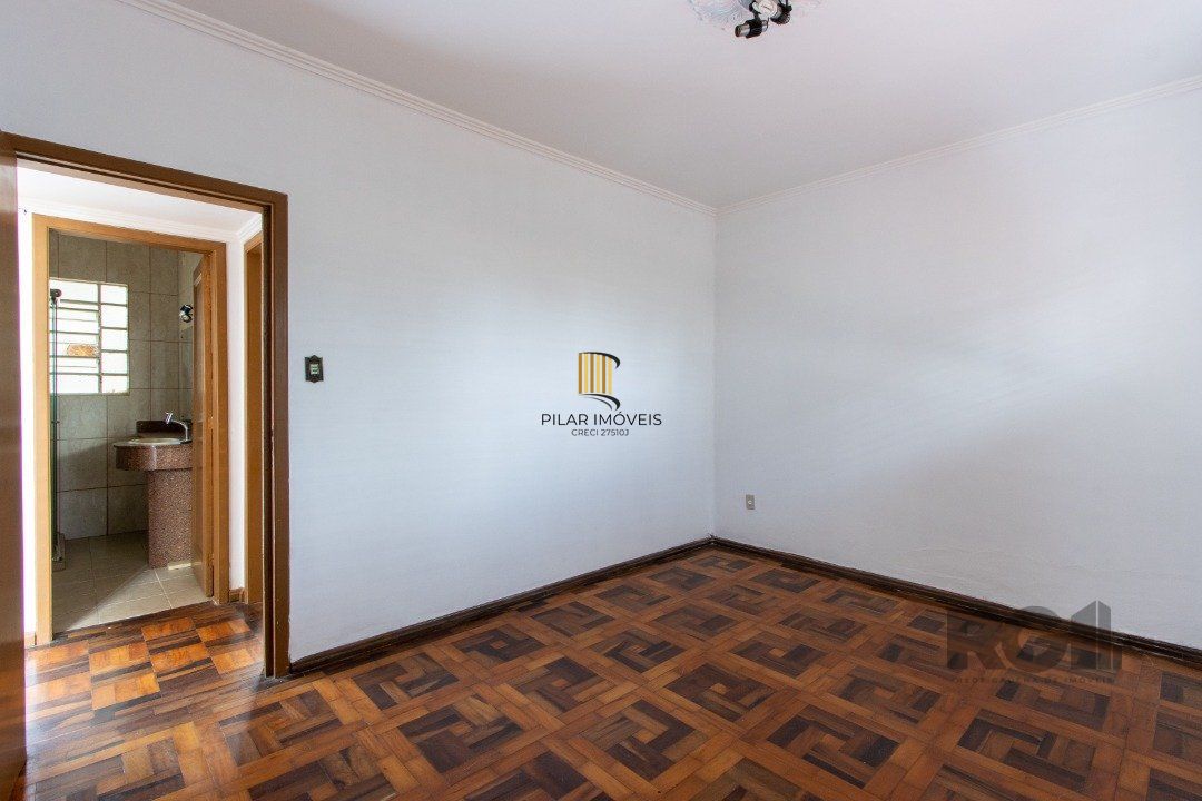 Apartamento térreo, com pátio, 2 quartos - Bairro Menino Deus