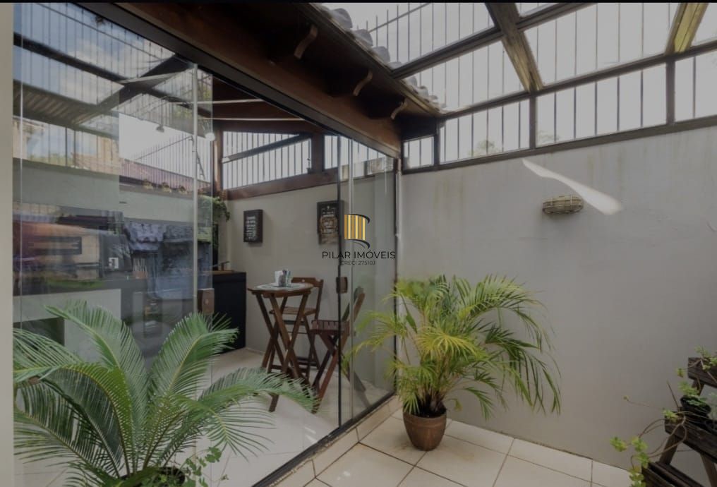 Casa de Condomínio 3 dormitórios no bairro Ipanema