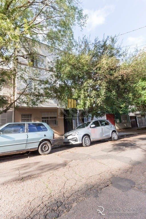 1 dormitório, 46m² de área privativa - Bairro Azenha