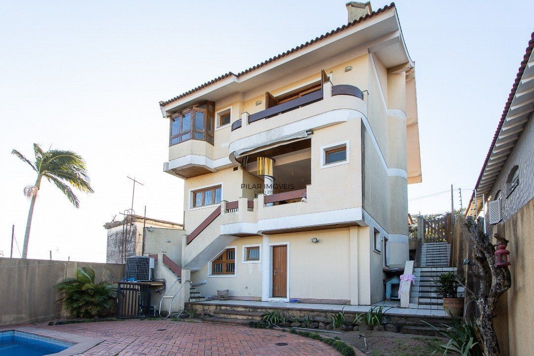Casa para Venda - 450m², 4 dormitórios, sendo 4 suites, 5 vagas - Vila Assunção