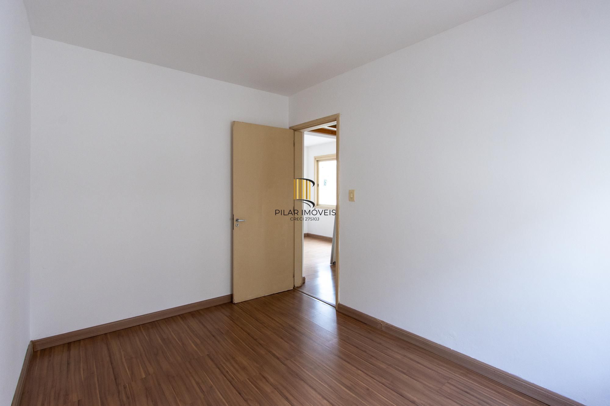 Apartamento 2 quartos, com 1 vaga escriturada - Bairro Tristeza