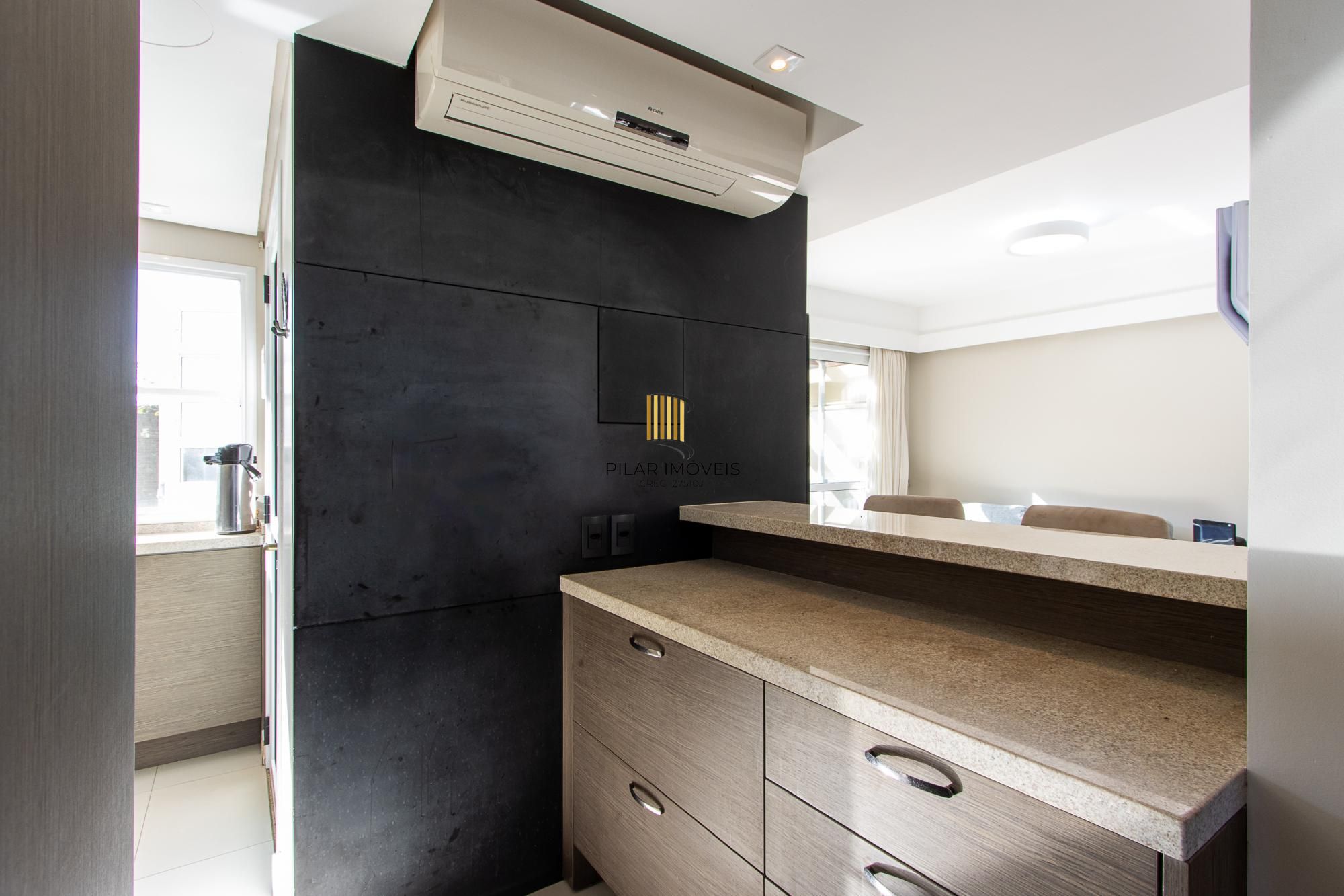 Casa condomínio | 3 dormitórios | 1 Suíte | 240,82 Privativos | 2 Vagas | Bairro Teresópolis