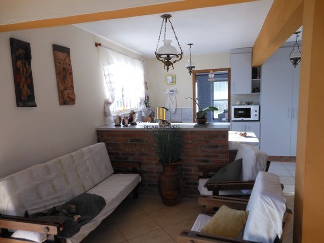 Excelente casa de alvenaria em Viamão!