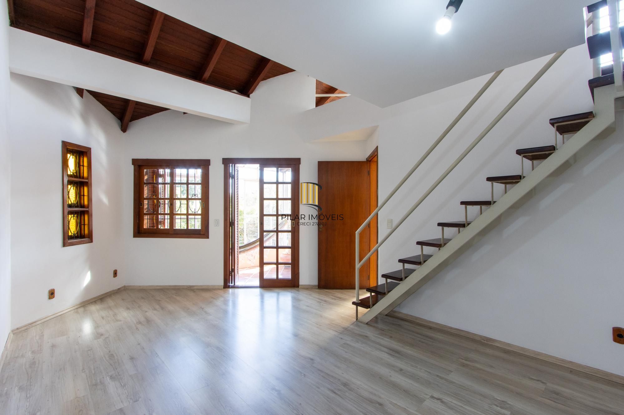 Casa para Venda - 253.35m², 3 dormitórios, sendo 1 suites, 4 vagas - Serraria