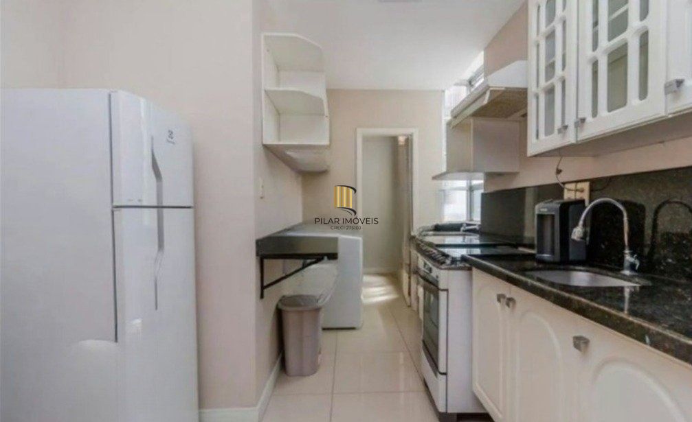 Apartamento mobiliado de 2 dormitórios ao lado da Redenção