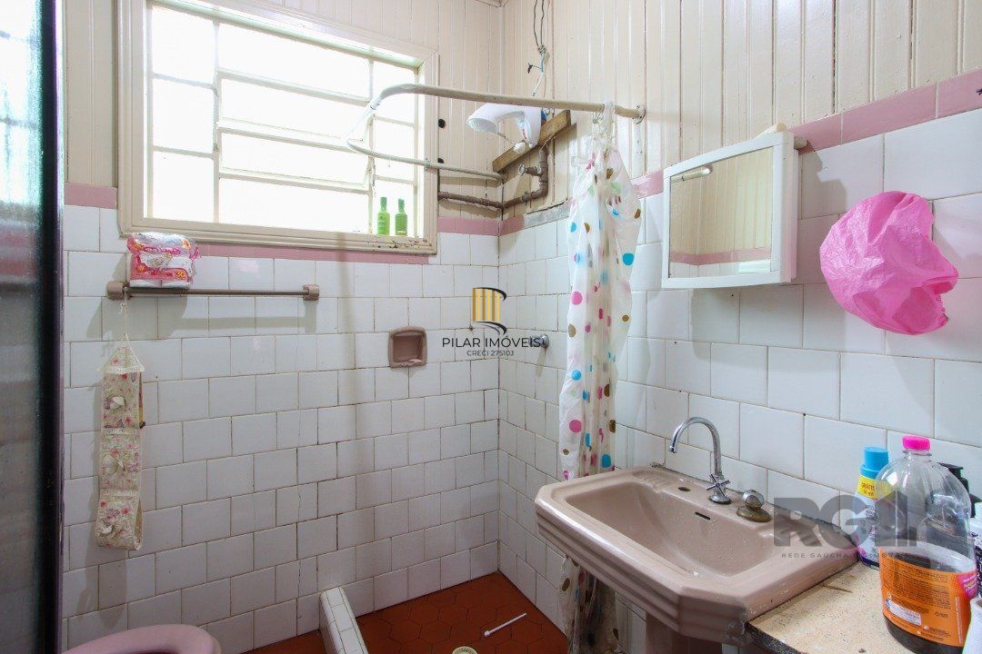 Terreno de esquina medindo 10x30 no bairro Ipanema