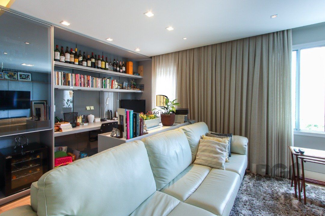 Apartamento 3 dormitórios no bairro Tristeza