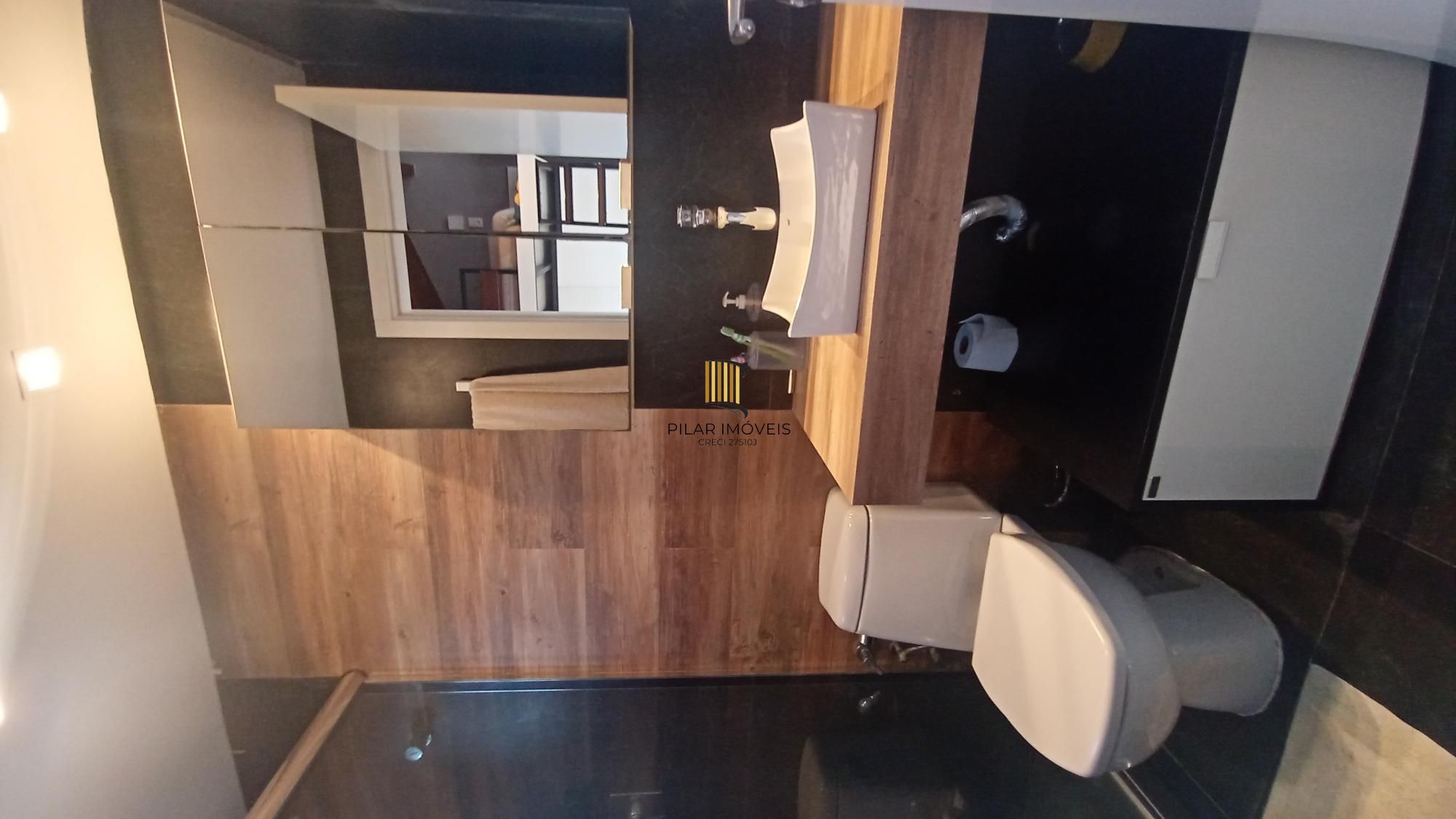 Casa de Condomínio com 3 Suítes, no bairro Tristeza