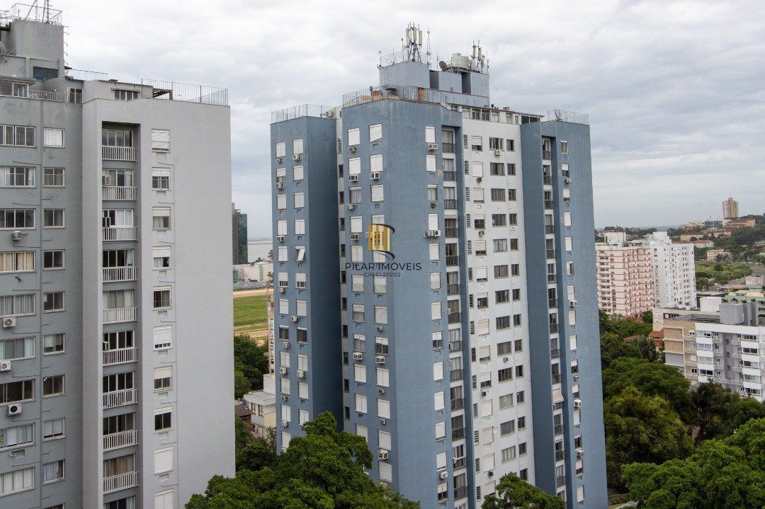 Cobertura 2 quartos, 2 banheiros, 1 vaga, terraço, elevador, condomínio com infra, Bairro Cristal