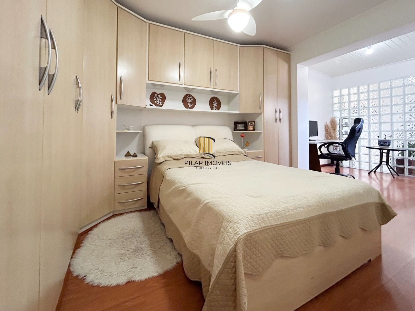 Apartamento 1 dormitório com vaga de garagem no Cristal