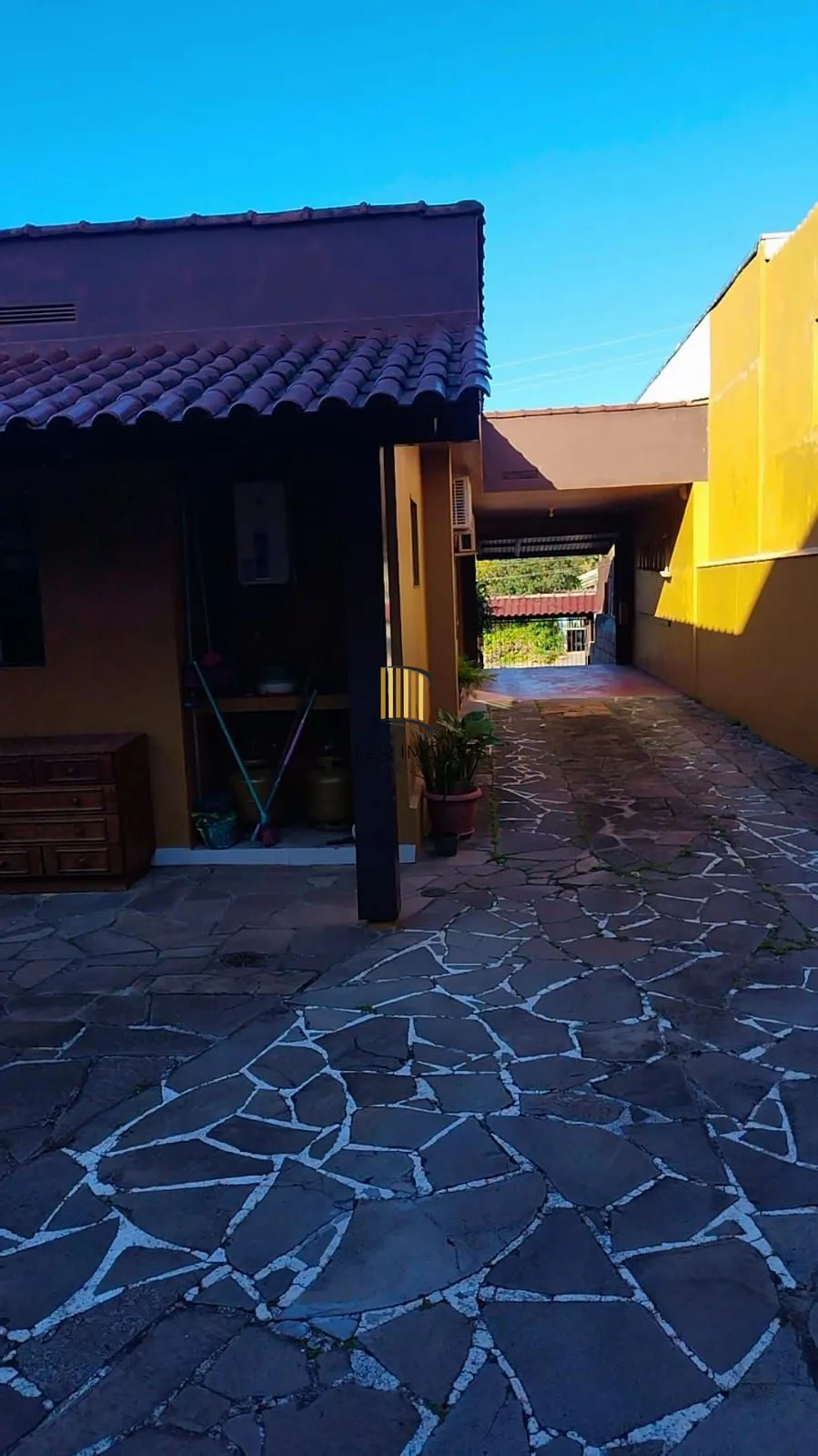 Casa 4 dormitórios no bairro Vila Nova
