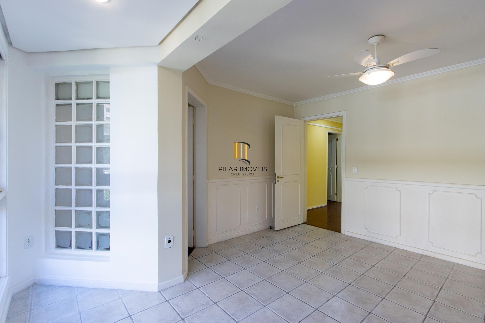 Casa condomínio, no bairro Tristeza, 175,17m² área privativa,03 dormitórios 01 suíte e 02 vagas!