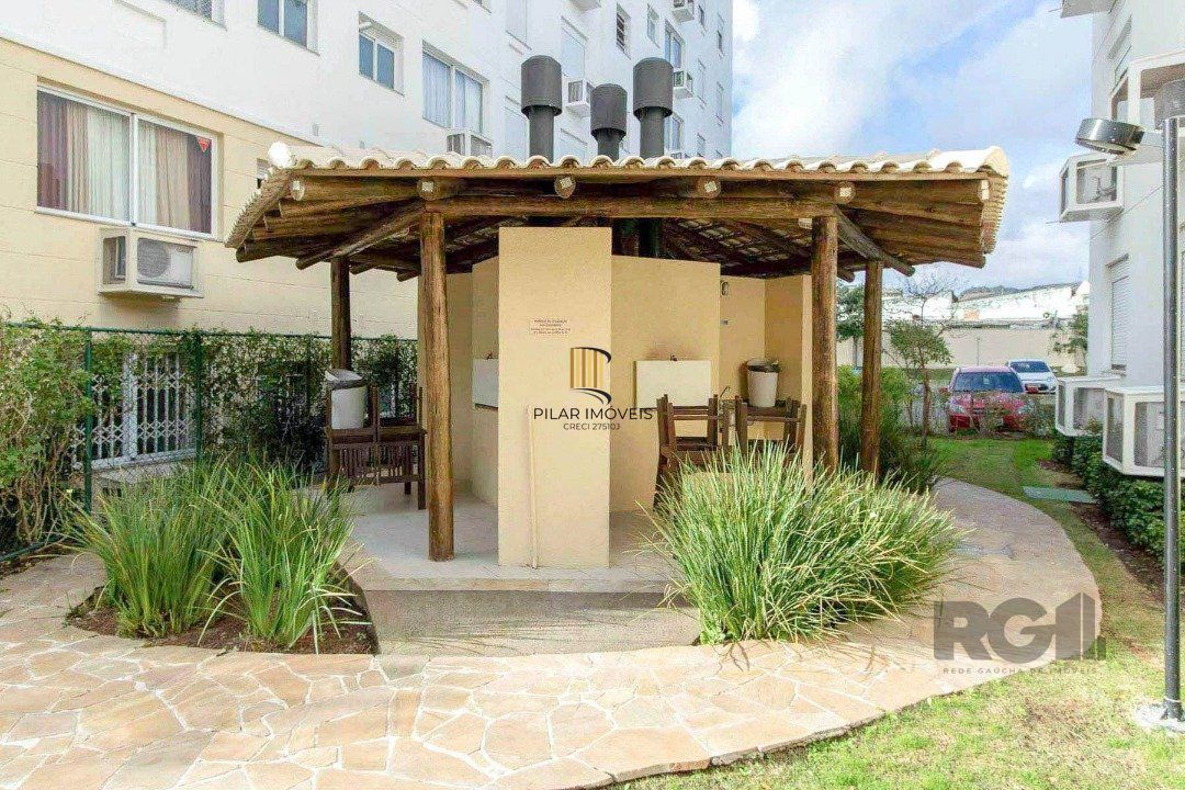 Apartamento 2 quartos, 1 vaga escritura, elevador - Bairro Cristal