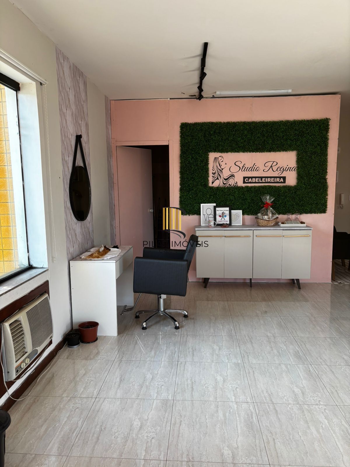 Sala comercial no bairro Cavalhada.