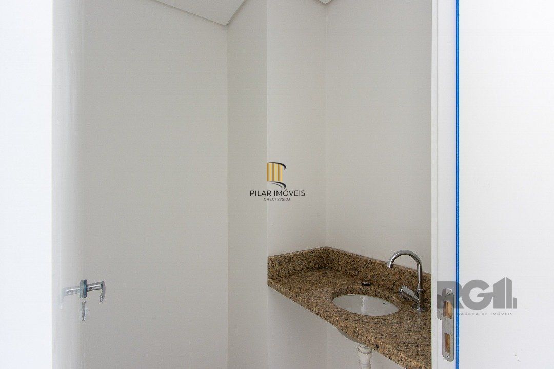 Cobertura para Venda - 214.34m², 3 dormitórios, sendo 3 suites, 2 vagas - Tristeza