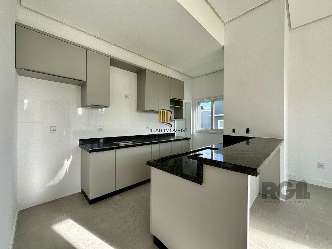 Casa de Condomínio 3 dormitórios no bairro Dubai