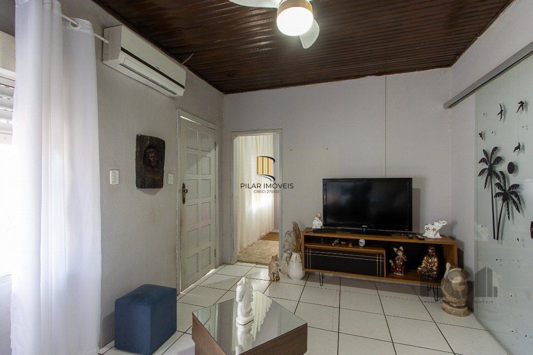 Casa 2 dormitórios no bairro Cristal