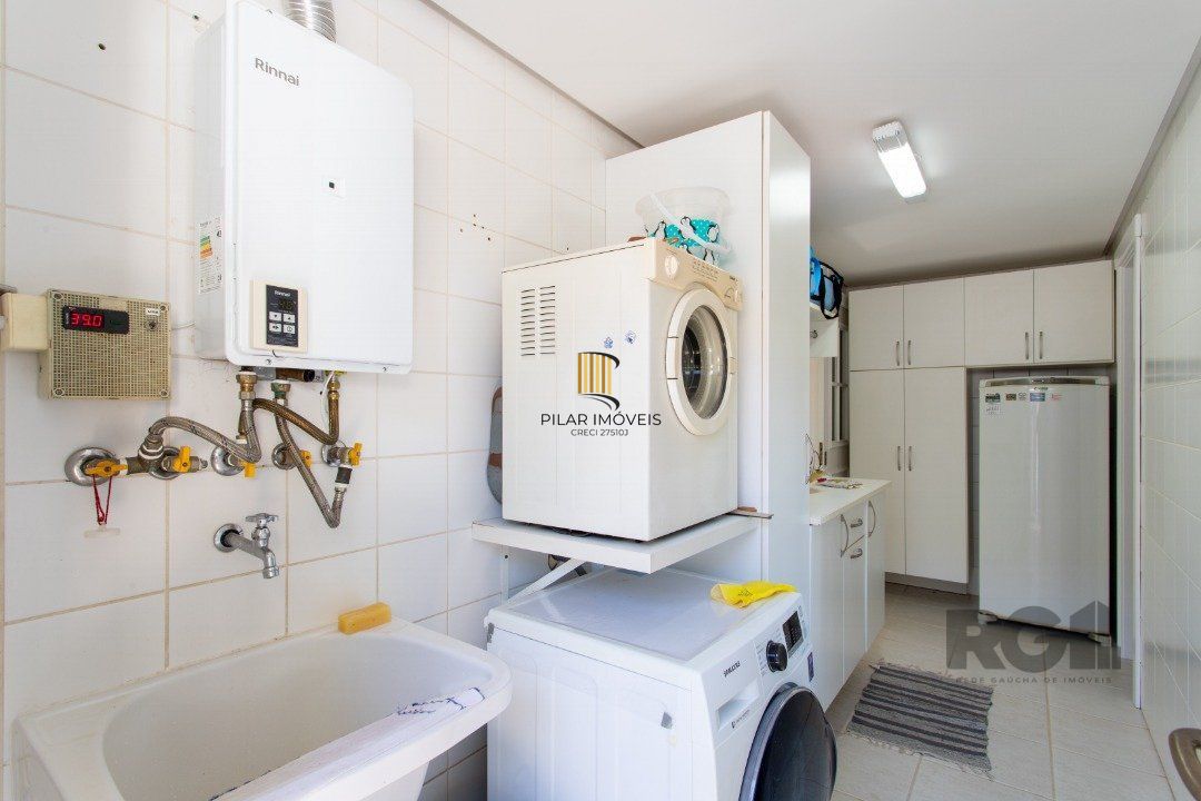 Casa para venda - 321m² - 4 suítes - Chapéu do Sol