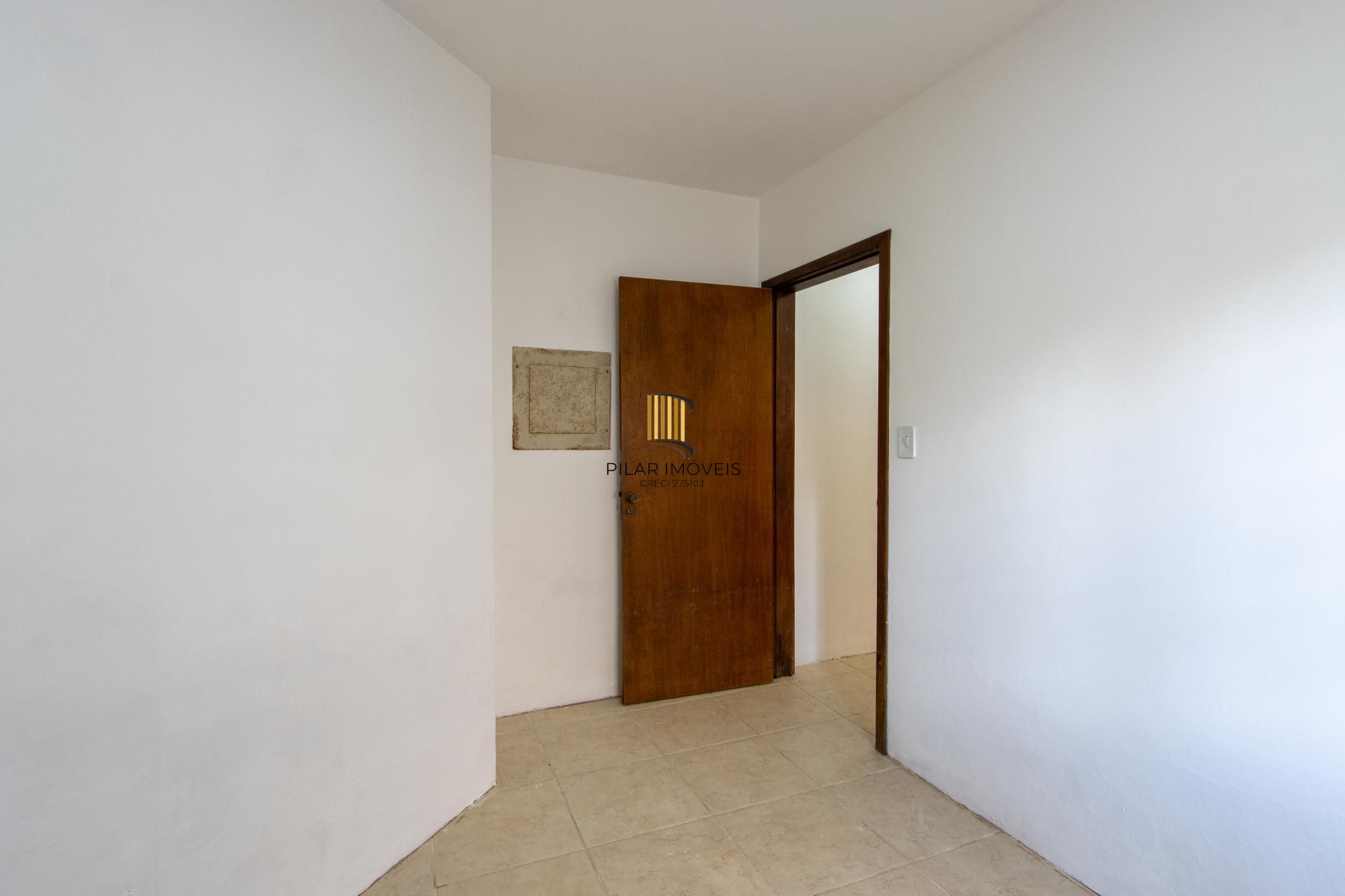 Casa para Venda - 253.35m², 3 dormitórios, sendo 1 suites, 4 vagas - Serraria