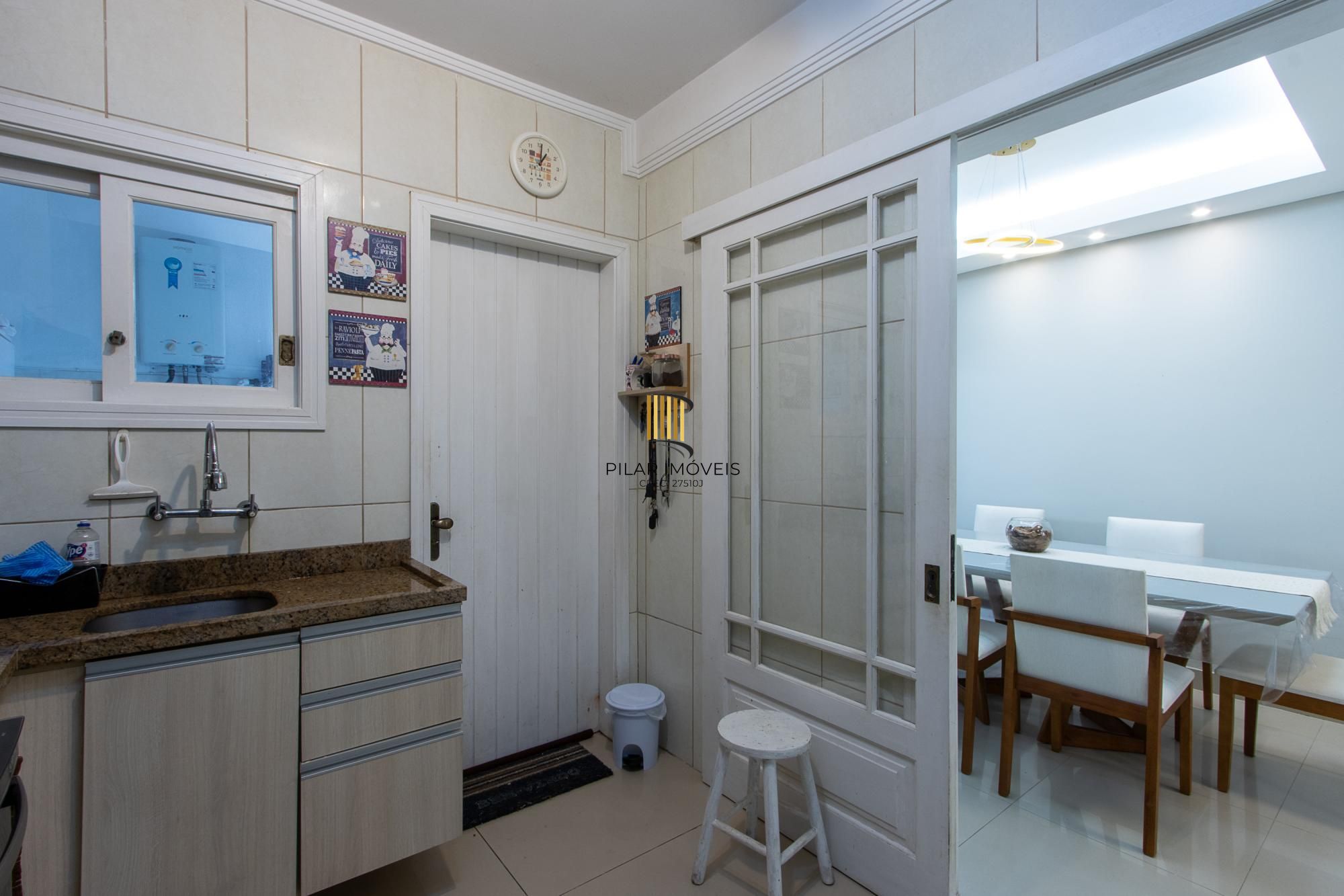 Casa de Condomínio 3 dormitórios no bairro Hípica