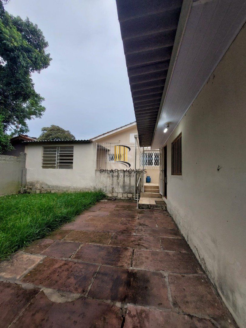 Casa para Venda - 184m², 3 dormitórios, sendo 1 suites, 4 vagas - Cristal