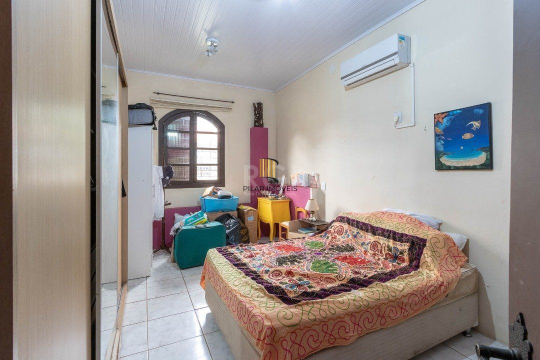Casa para Venda - 380m², 3 dormitórios, sendo 1 suites, 3 vagas - Tristeza