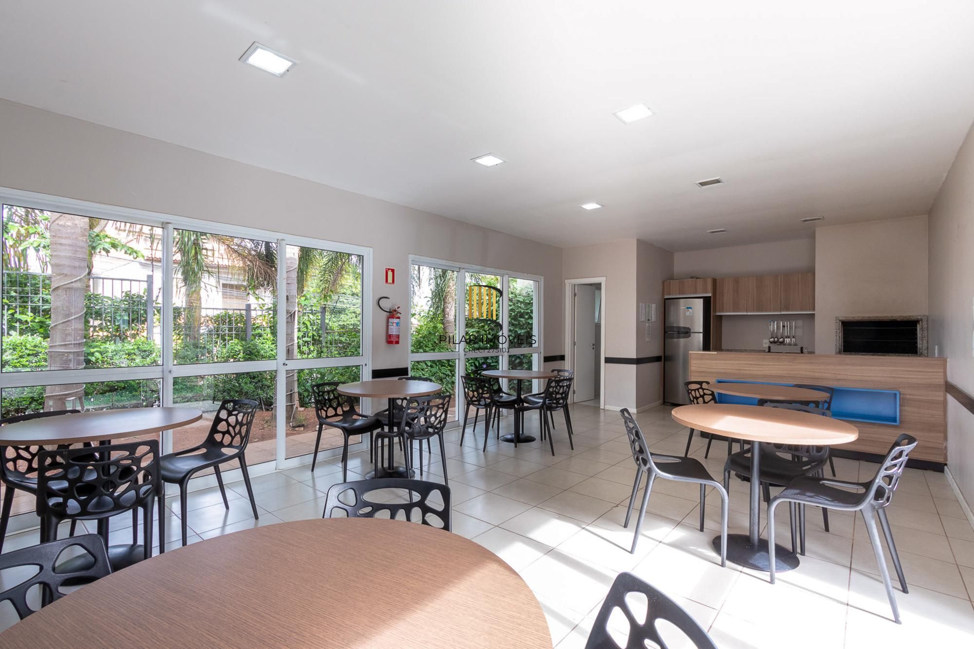 Apartamento 2 dormitórios no bairro Vila São José