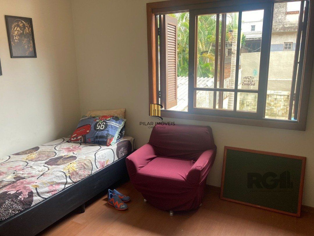 CASA | 2 DORMITÓRIOS | 1 SUÍTE | 2 VAGAS | PISCINA | SACADA | BAIRRO HÍPICA | ZONA SUL