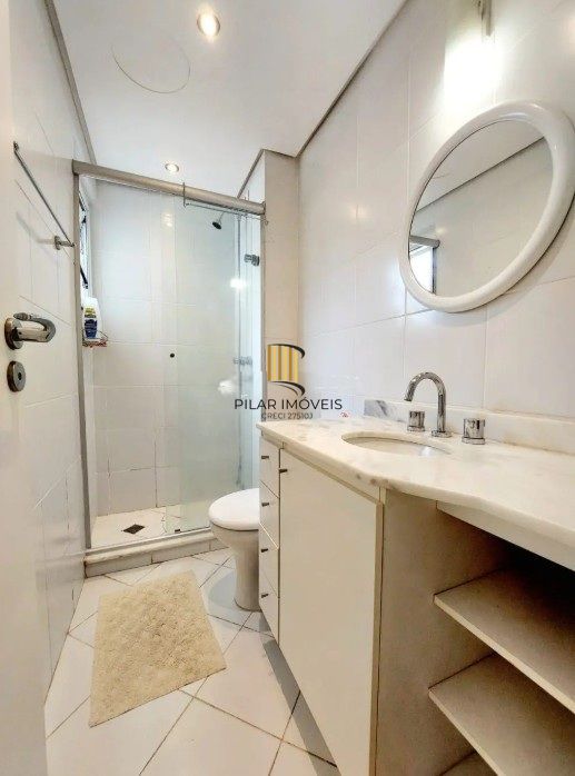 Apartamento de 3 dormitórios, 1 suíte e 1 vaga de garagem.