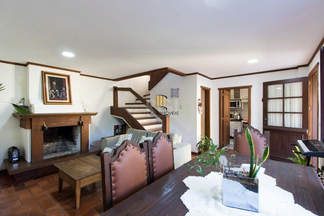 Casa Condominio para Venda - 195m², 2 dormitórios, sendo 1 suites, 2 vagas - Tristeza
