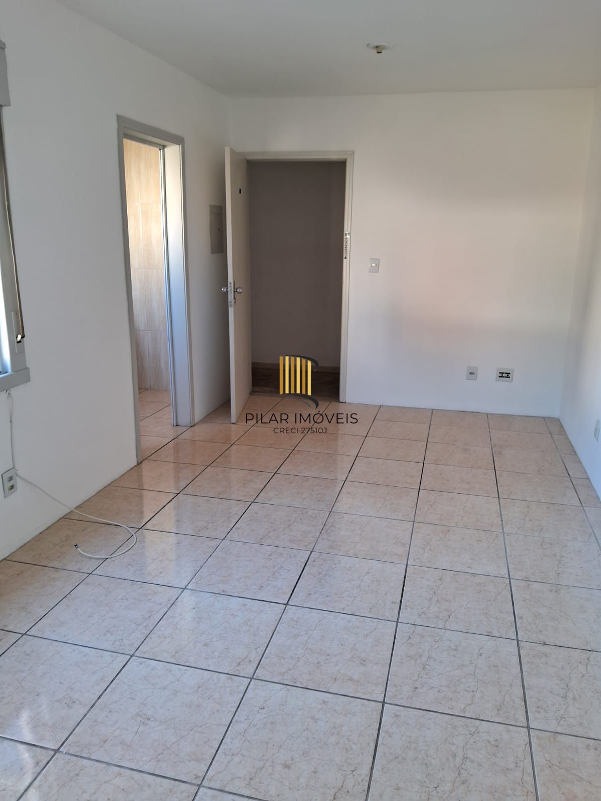 APARTAMENTO JK NO BAIRRO MENINO DEUS - 01 VAGA DE ESTACIONAMENTO - 25M² ÁREA PRIVATIVA