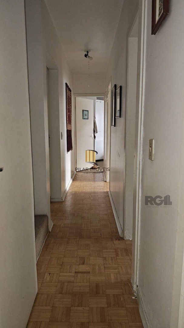 Casa 4 dormitórios no bairro Vila Assunção