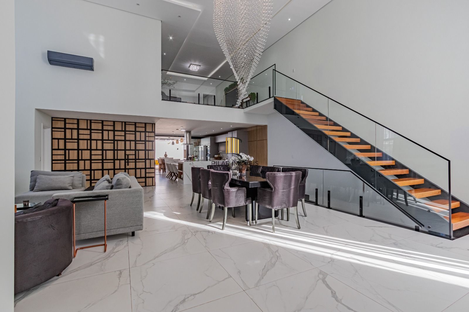 Casa de Condomínio 4 dormitórios no bairro São Vicente