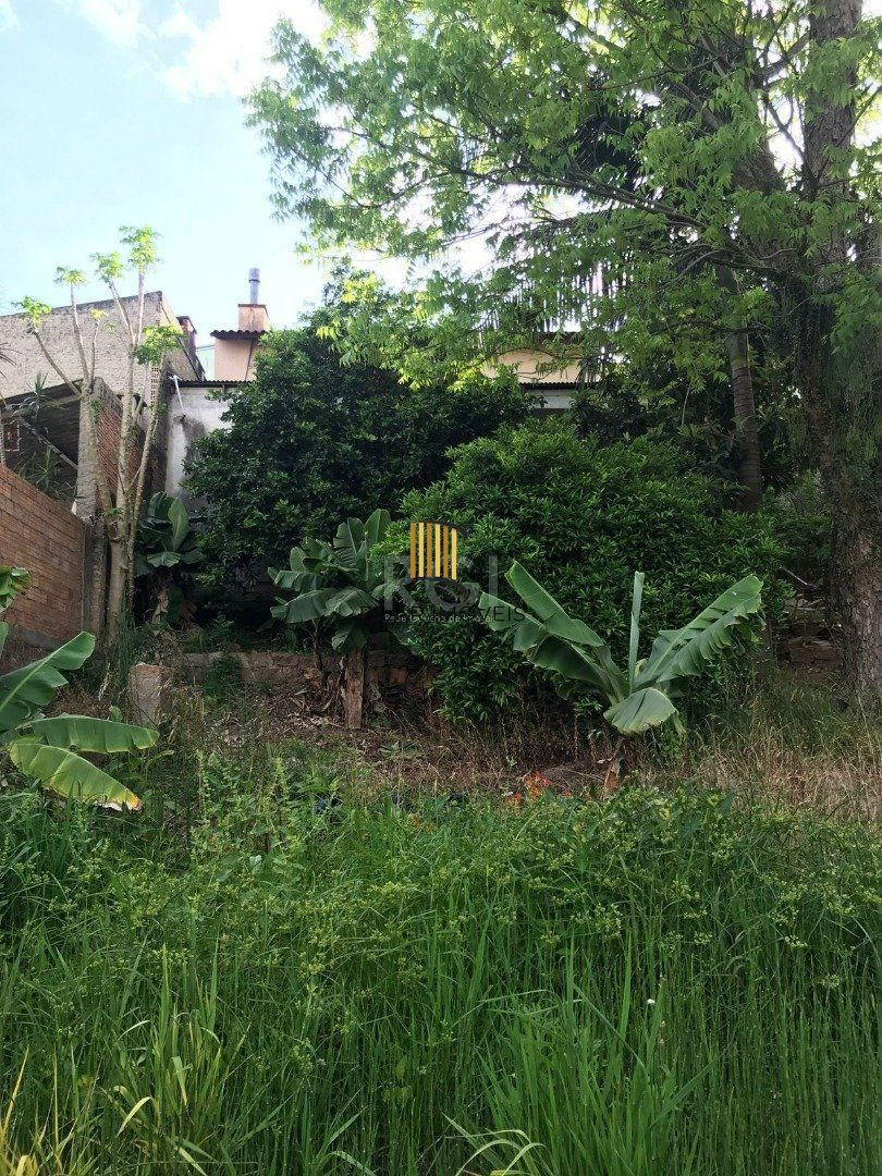 Casa para Venda - 347m², 5 dormitórios, sendo 2 suites, 2 vagas - Tristeza