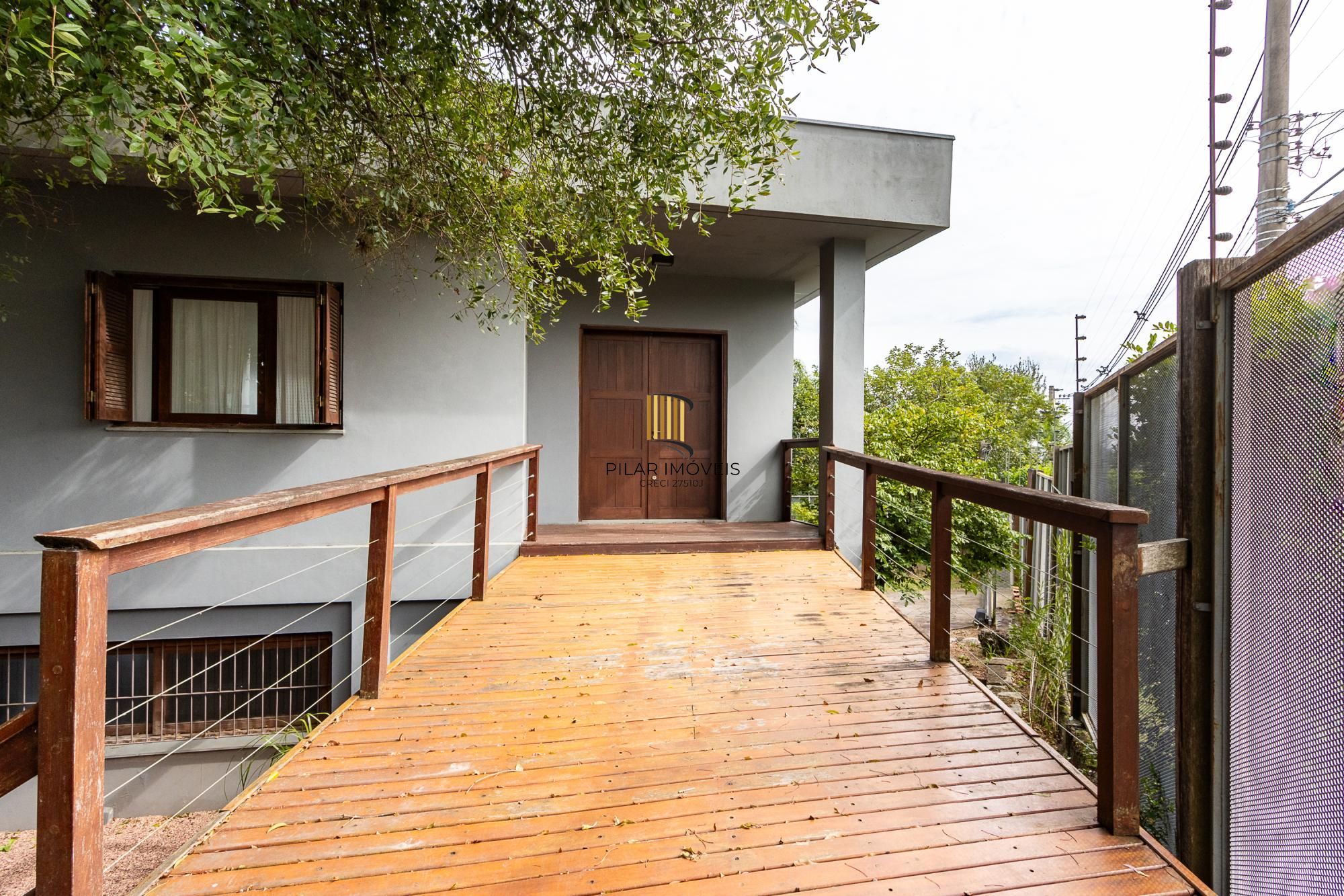 Casa com 6 quartos à venda  bairro Espírito Santo, Porto Alegre.