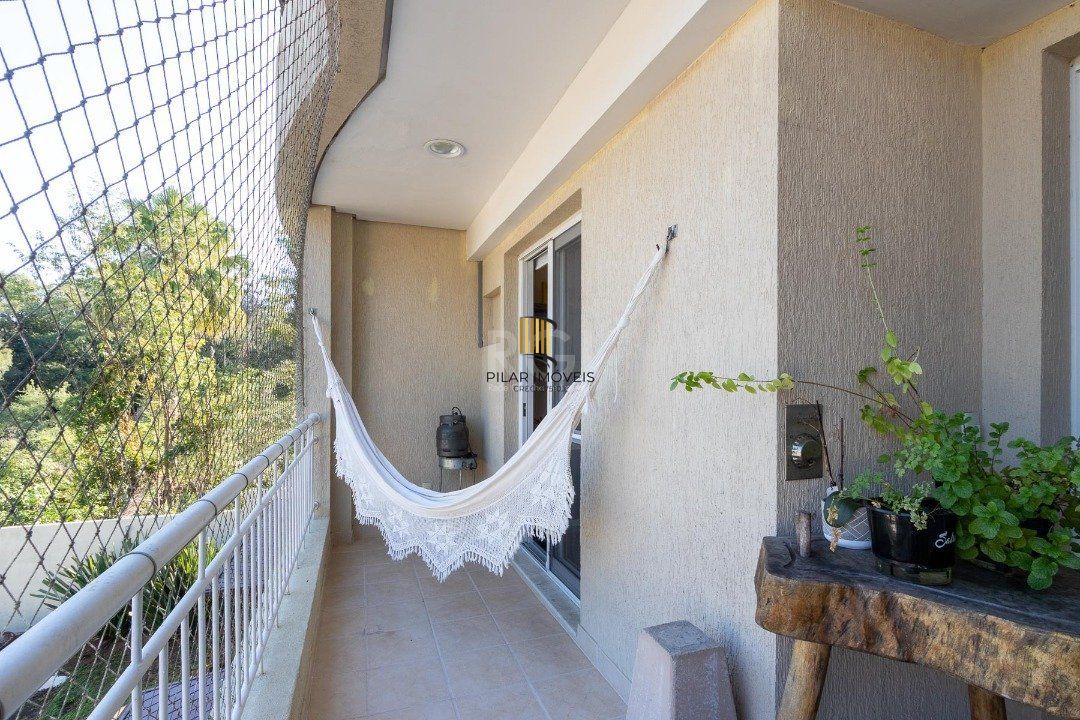 Casa Condominio para Venda - 245.29m², 3 dormitórios, sendo 1 suites, 2 vagas - Pedra Redonda