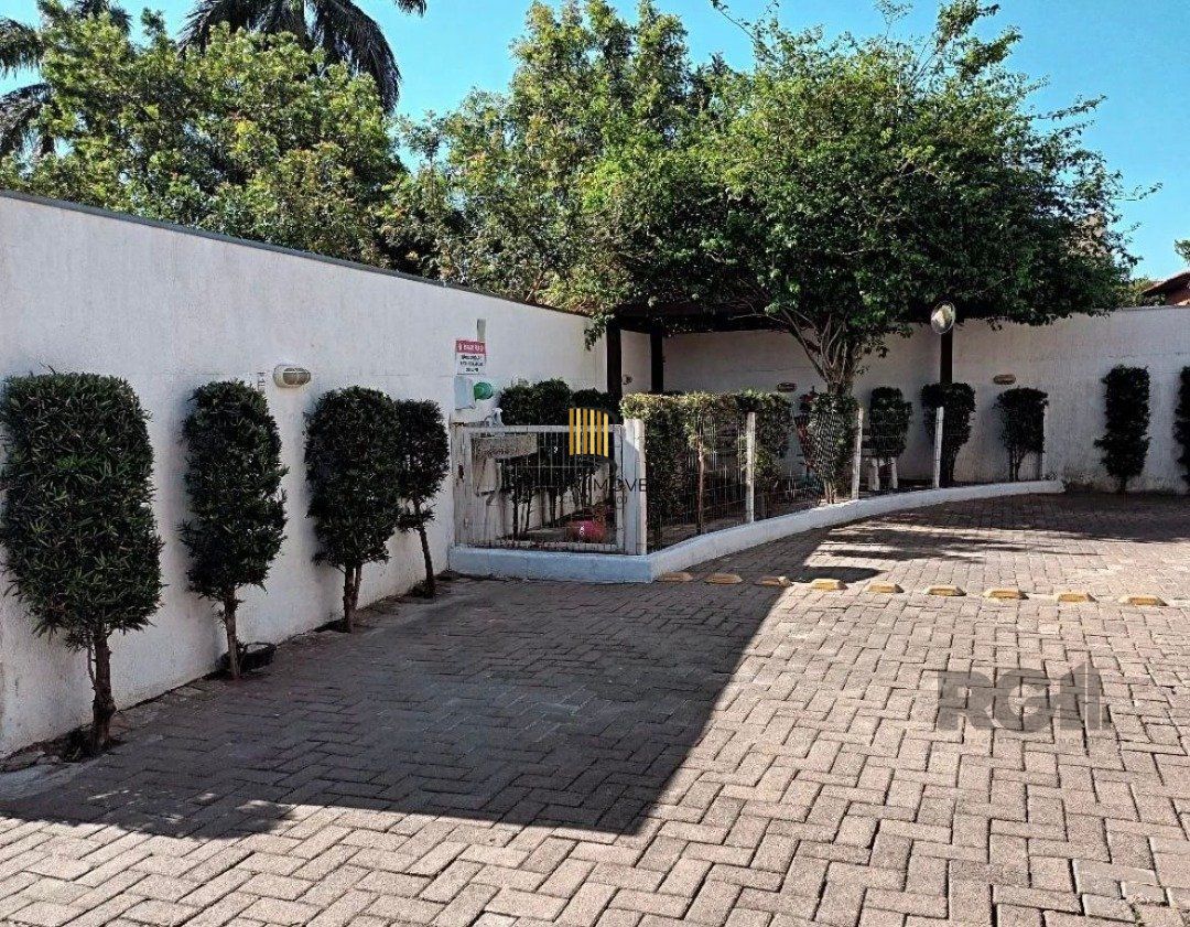 Apartamento 2 dormitório no Bairro Marechal Rondon com vaga coberta