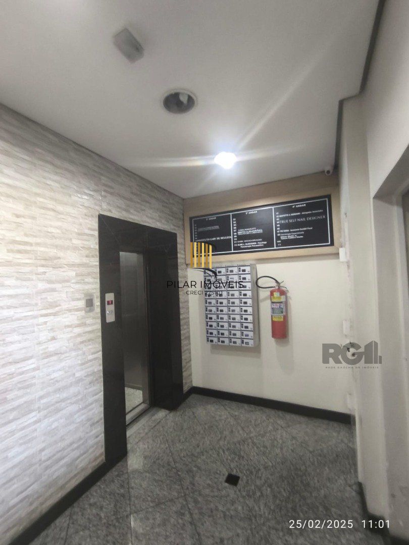 Sala comercial | Bairro Tristeza | 25 m² priv | Banheiro | Portaria | Elevador
