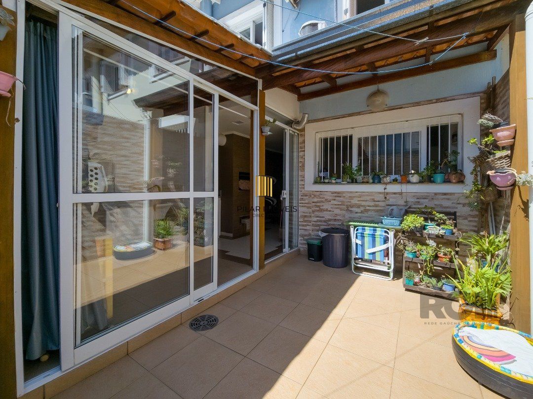 Casa de Condomínio 3 dormitórios no bairro Vila Nova