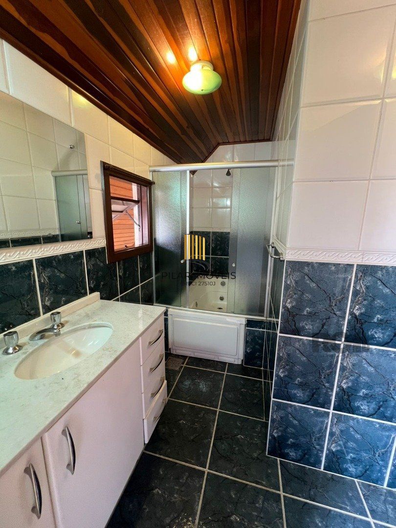 Casa de Condomínio 5 dormitórios no bairro Tristeza