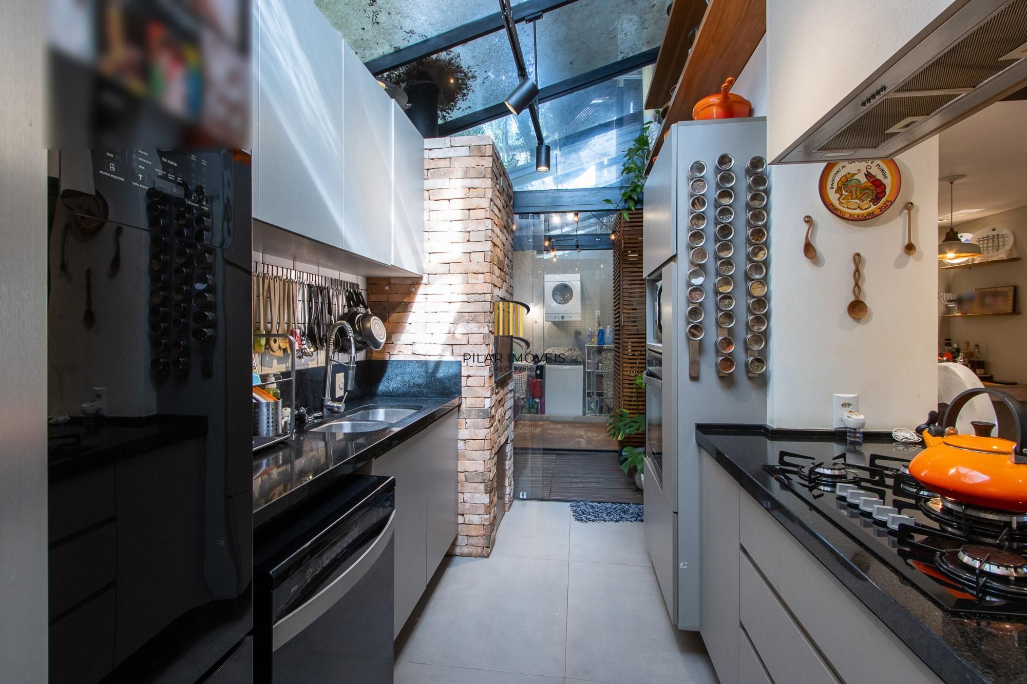 Casa em Condomínio no bairro Tristeza